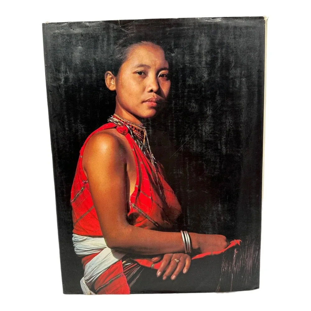 FROM THE HANDS OF THE HILLS By‎ Margaret Campbell & Nakorn Pongnoi - Hardcover
